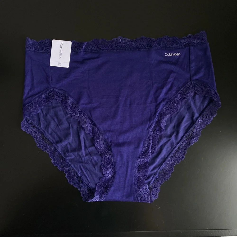 🌱 Calvin Klein Scallop Lace Trim High Waist Bikini In Purple Fuss - Picture 2 of 5